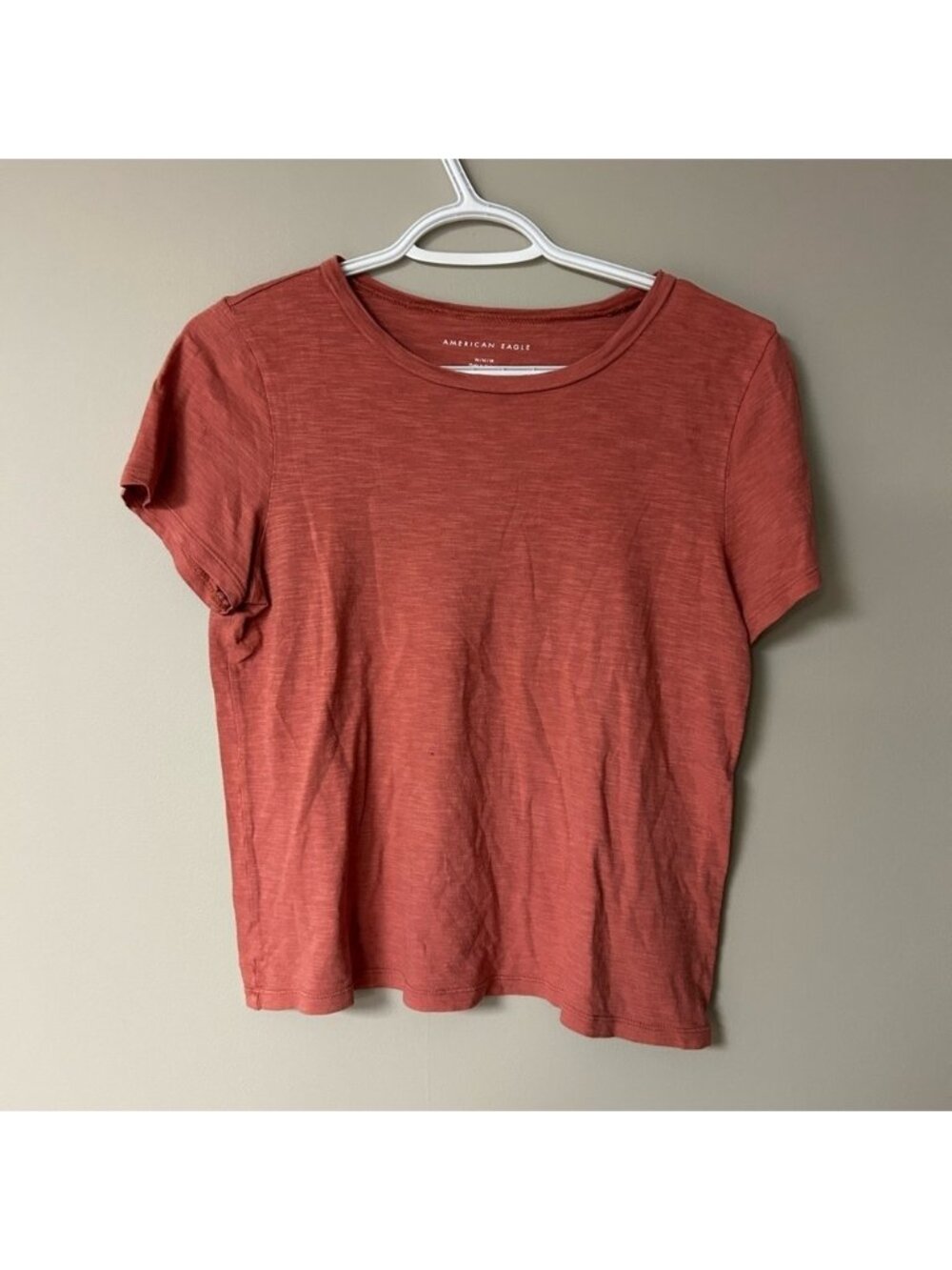 American Eagle Classic Salmon Pink T Shirt‎